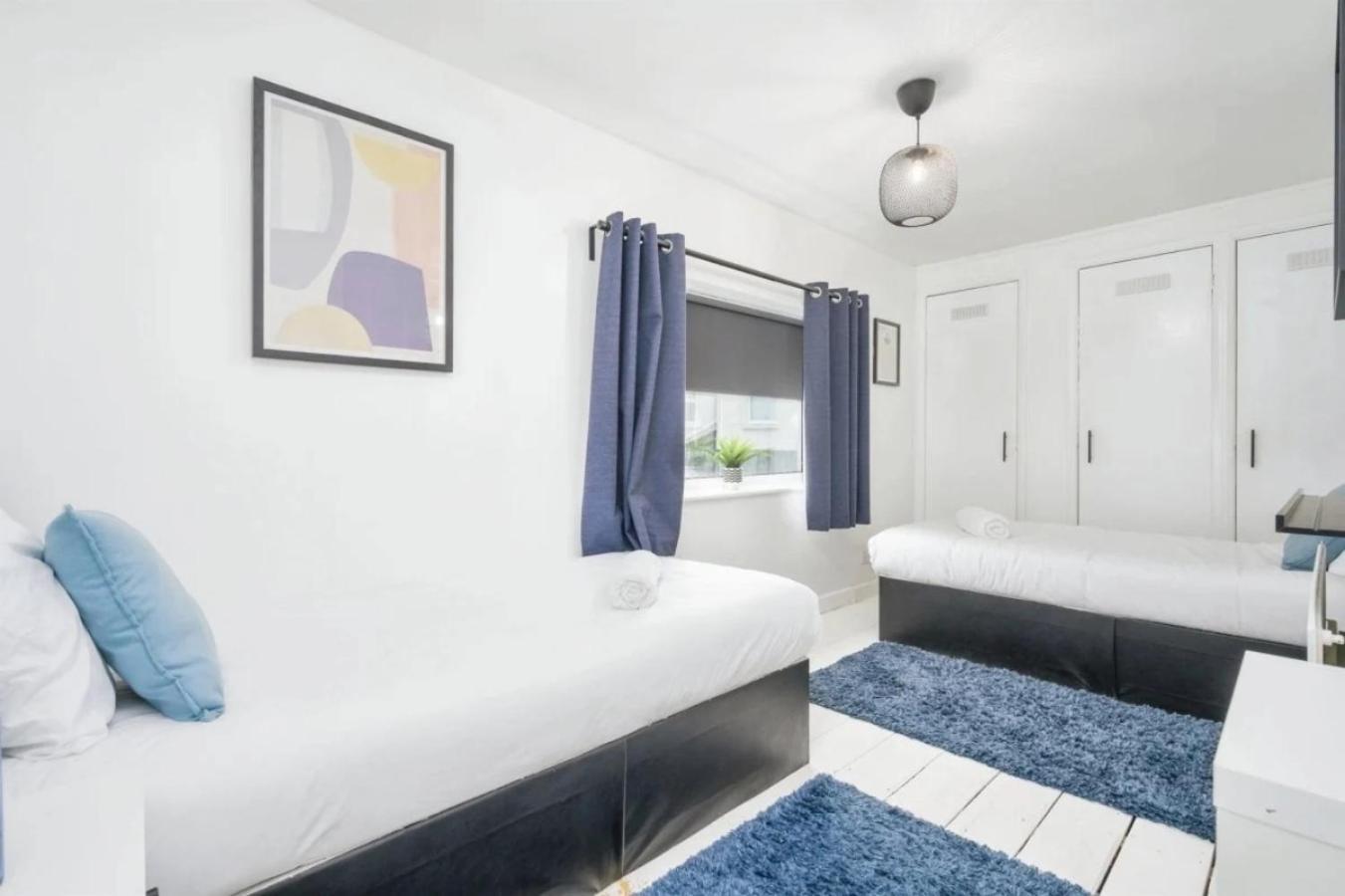 City Centre 2 Bedroom Apt - Free Parking - Wifi - Smart Tv Plymouth Extérieur photo