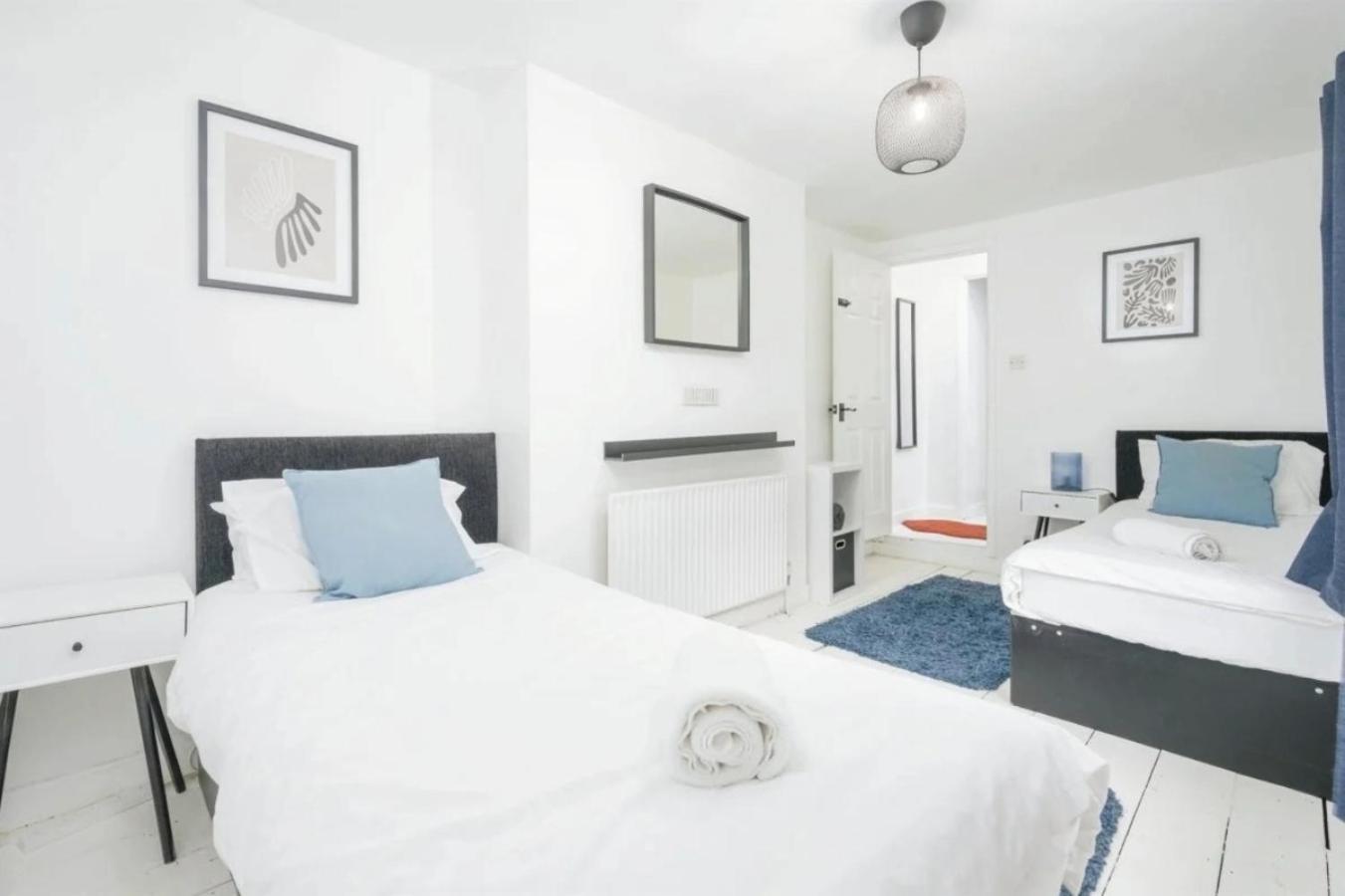 City Centre 2 Bedroom Apt - Free Parking - Wifi - Smart Tv Plymouth Extérieur photo